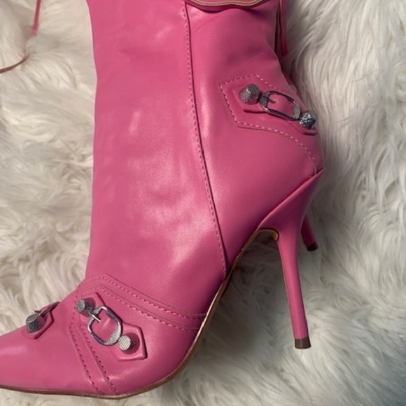 Pink knee high faux leather boots - Picture 3 of 3